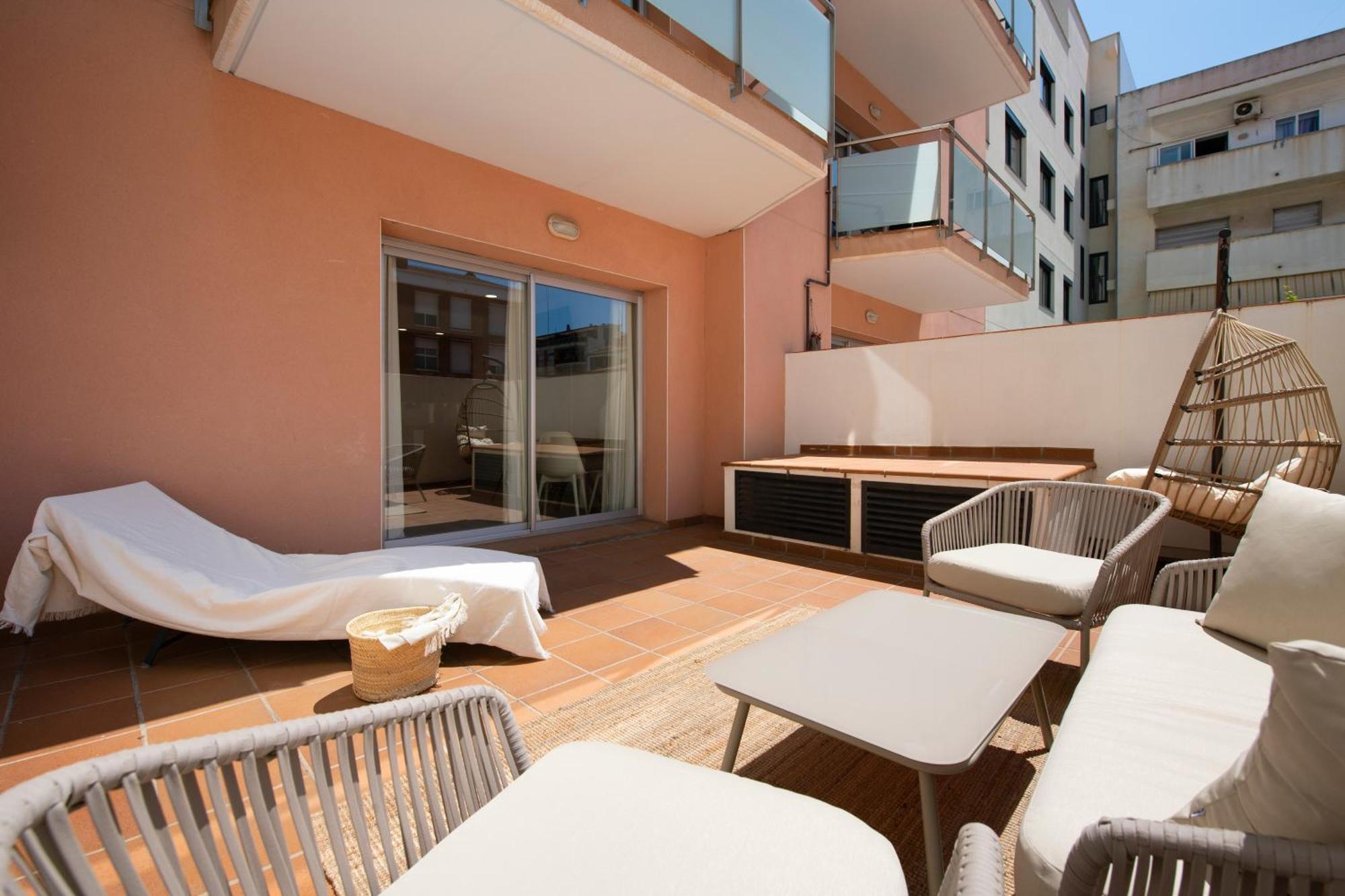 Aparthotel Centric Castelldefels Exterior photo